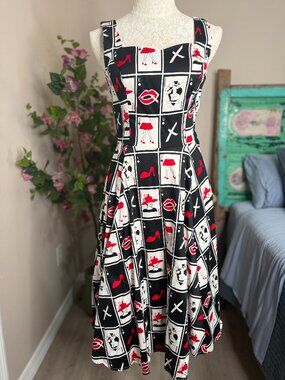 Hearts & Roses Retro Vintage Style Pin-Up Dress - Size 4